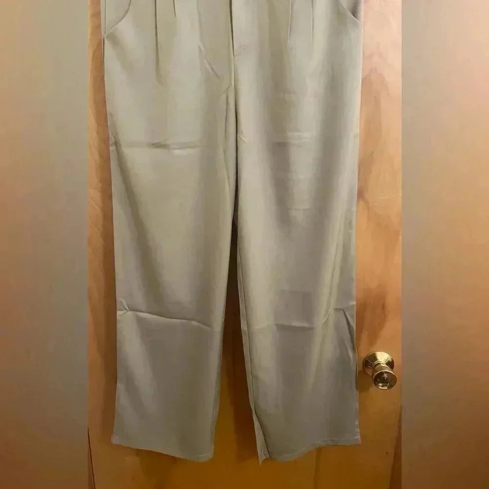 Source Unknown Women's Trousers In Tan And White - image 4
